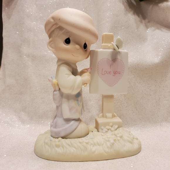Precious Moments Other - PRECIOUS Moments 0987 "Loving You Dear Valentine" Figurine